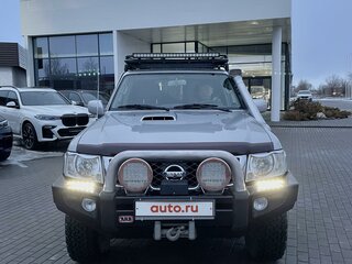 2006 Nissan Patrol V (Y61) Рестайлинг, серебристый, 2400000 рублей, вид 2