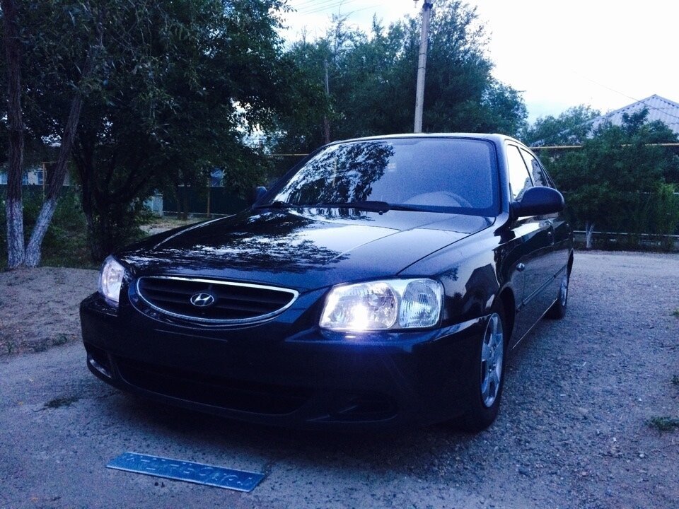 Картинки хендай акцент черный