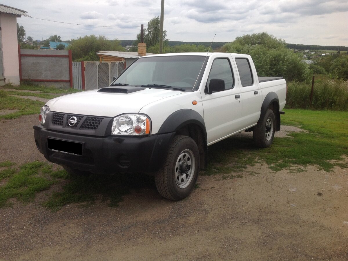 Nissan пикап np300 Comfo