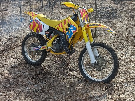 Suzuki rm 125 price hotsell