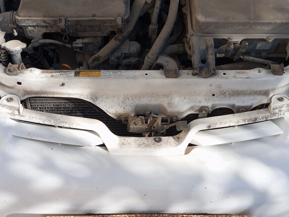 2002 Toyota Prius I Рестайлинг (XW10), белый, 450000 рублей - вид 14