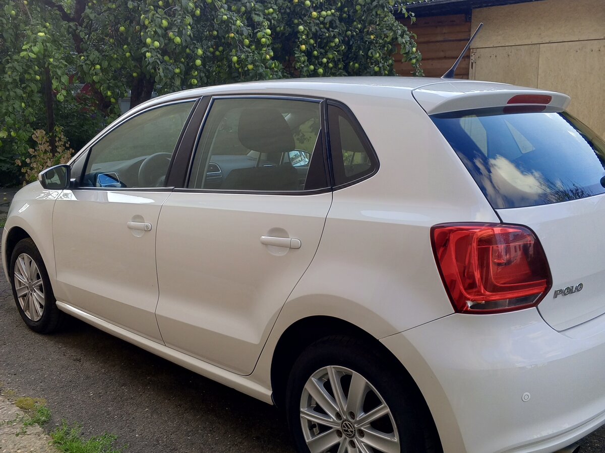 Купить б/у Volkswagen Polo V 1.4 AMT (85 л.с.) бензин робот в Ярославле ...