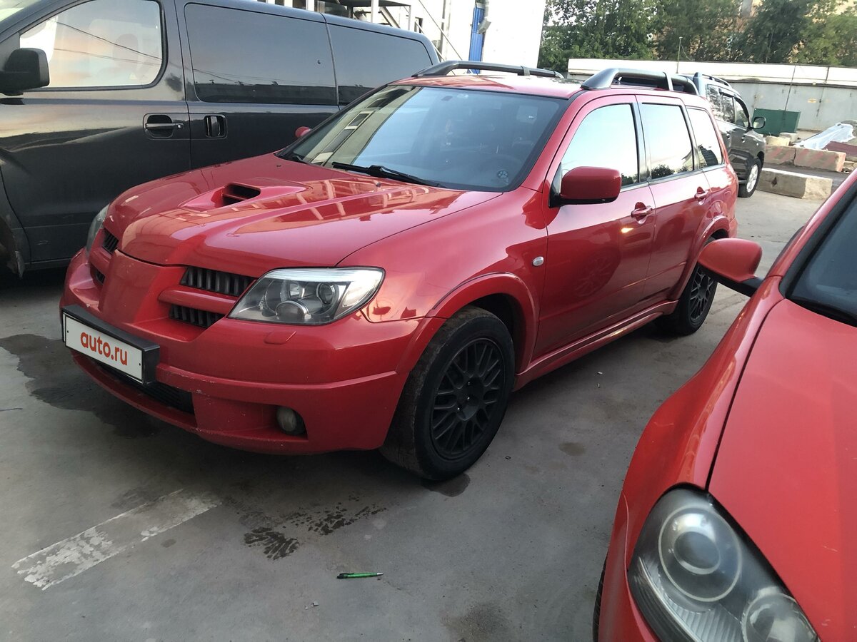 Купить б/у Mitsubishi Outlander I 2.0 MT (202 л.с.) 4WD бензин механика ...