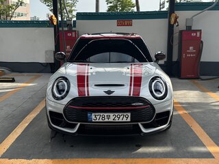 2021 Mini Clubman JCW John Cooper Works II Рестайлинг, белый, 2600000 рублей, вид 1
