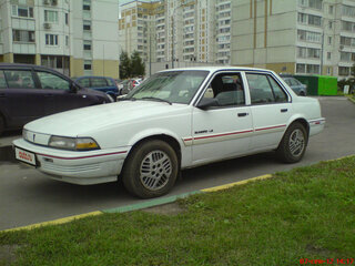 1994 Pontiac Sunbird III, белый, 300000 рублей, вид 1