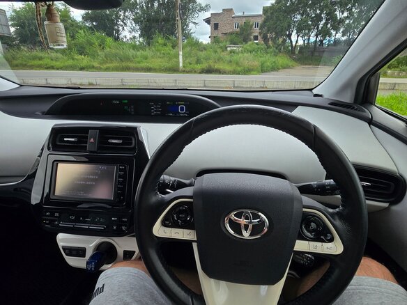 2016 Toyota Prius IV (XW50), серый, 2000000 рублей - вид 7