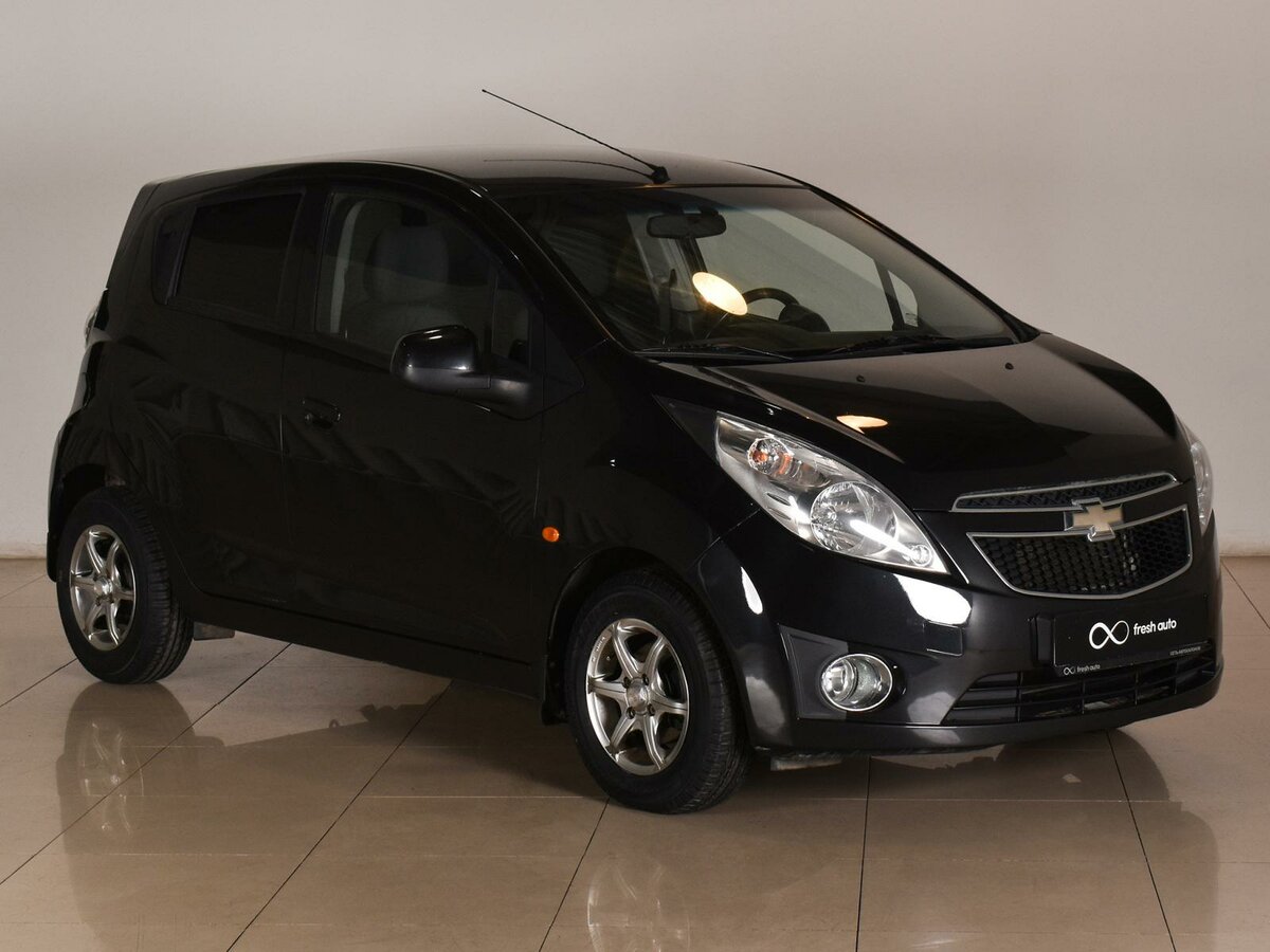 Купить б/у Chevrolet Spark III 1.0 AT (67 л.с.) бензин автомат в ...