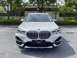 2022 BMW X1 18i sDrive II (F48) Рестайлинг, белый, 2300000 рублей, вид 1