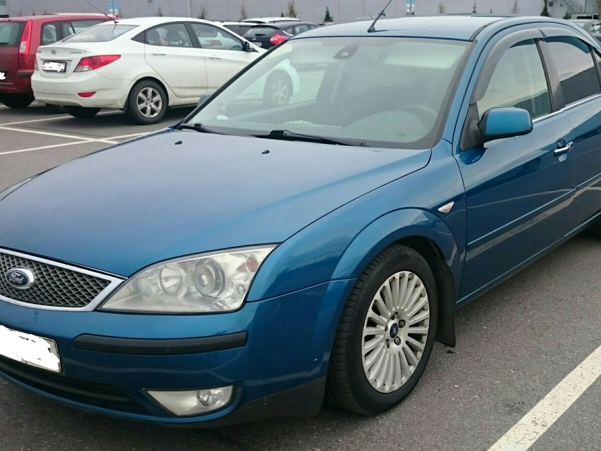 Ford Mondeo Blue