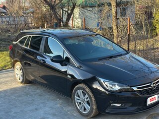 2019 Opel Astra K, чёрный, 999999 рублей, вид 1