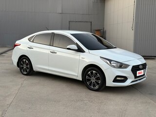 2018 Hyundai Solaris II, белый, 850000 рублей, вид 1