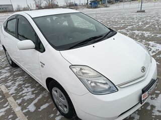 2011 Toyota Prius JDM II Рестайлинг (XW20), белый, 900000 рублей, вид 1