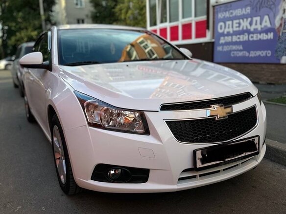 2012 Chevrolet Cruze I, белый - вид 3
