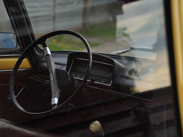 1984 Lada (ВАЗ) 2101, жёлтый - вид 6