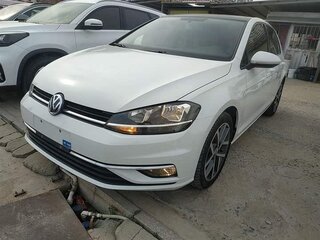 2020 Volkswagen Golf VII Рестайлинг, белый, 1336222 рублей, вид 1