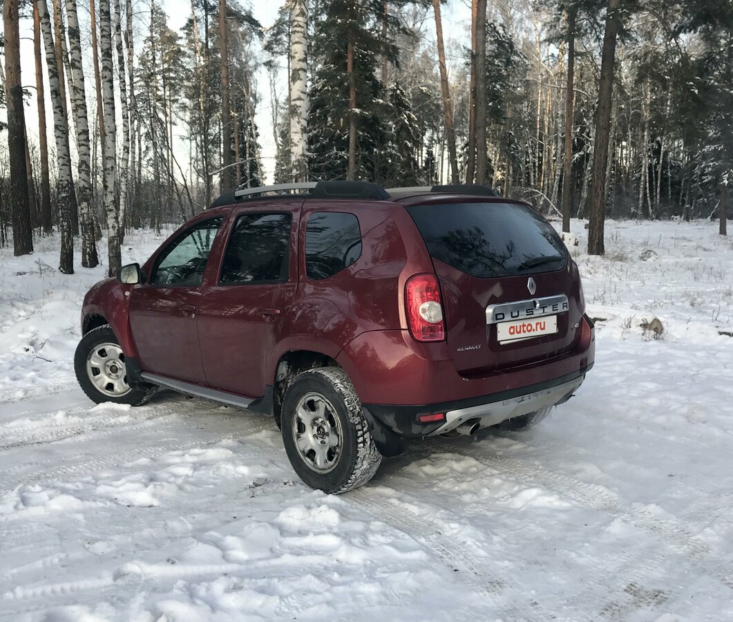 Рено дастер красный
