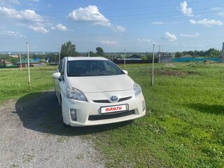 2009 Toyota Prius III (XW30), белый, 1150000 рублей, вид 1