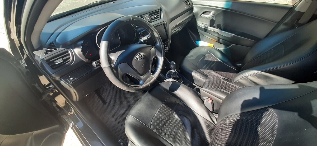 Купить б/у Kia Rio III Рестайлинг 1.4 MT (107 л.с.) бензин механика в ...
