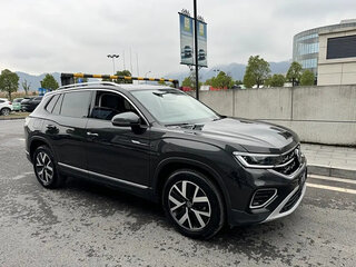2022 Volkswagen Tayron X I, чёрный, 2536000 рублей, вид 1
