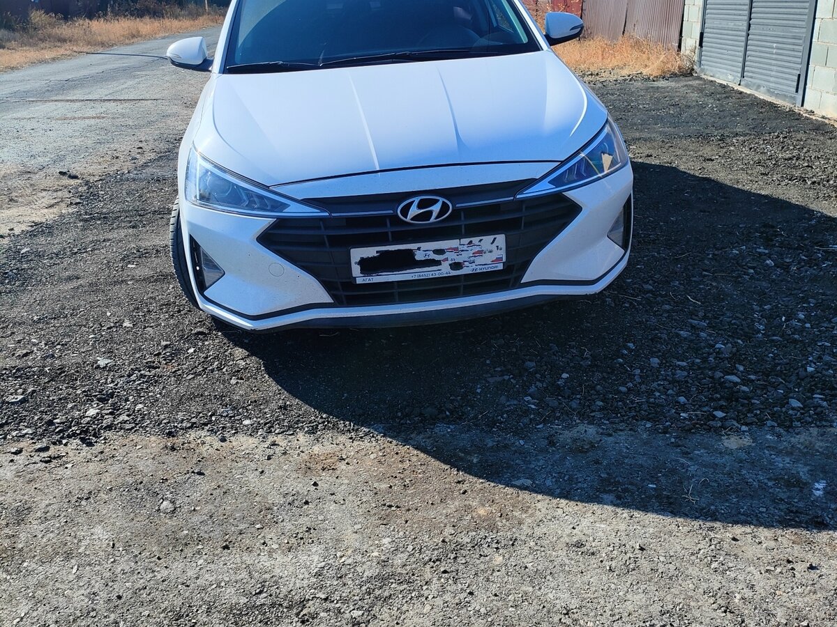 Купить б/у Hyundai Elantra VI (AD) Рестайлинг 1.6 MT (128 л.с.) бензин ...