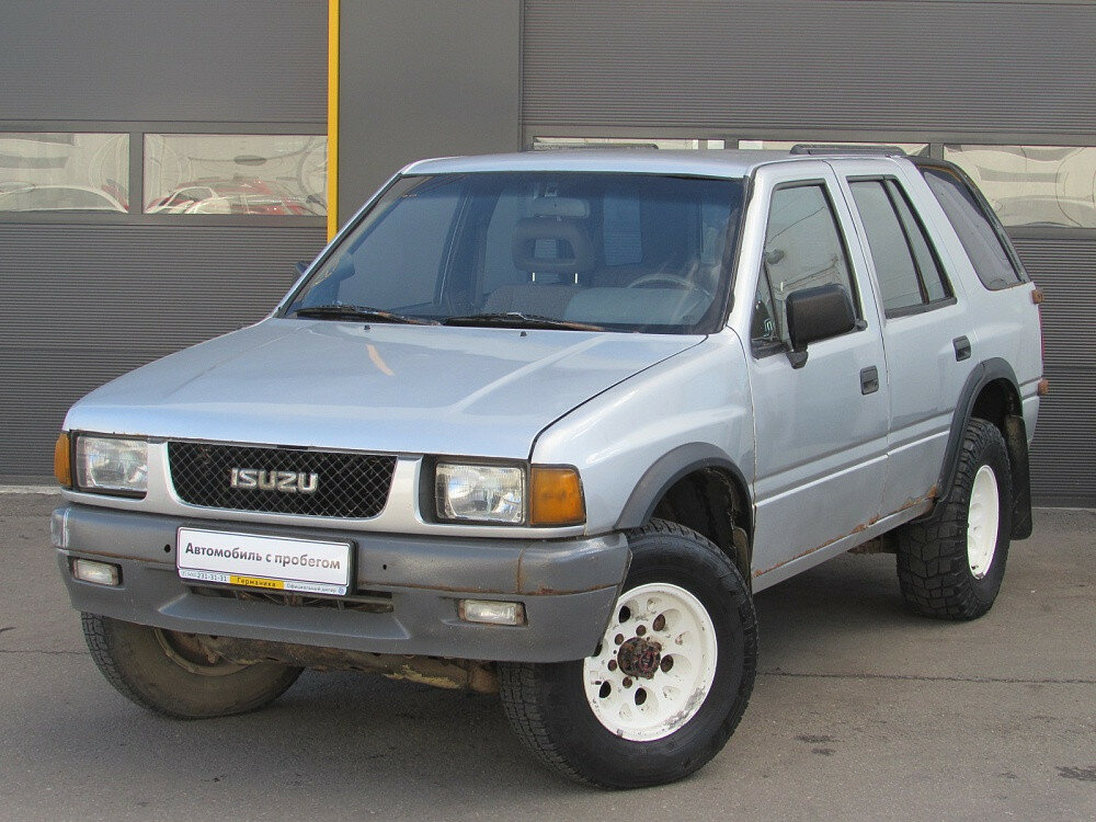 Isuzu внедорожник 2000