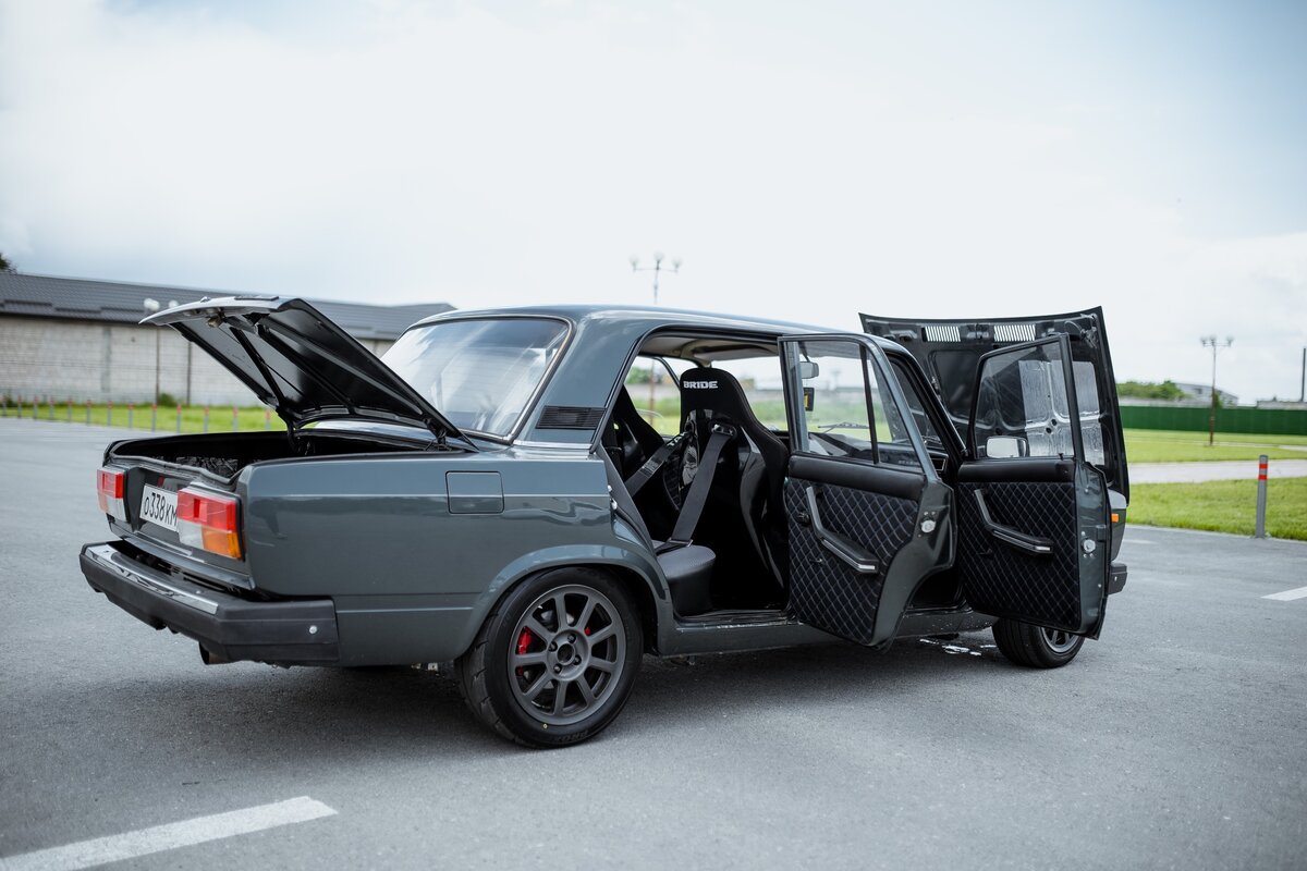 Купить б/у Lada (ВАЗ) 2107 1982-2012 1.6 MT (74 л.с.) бензин механика в ...