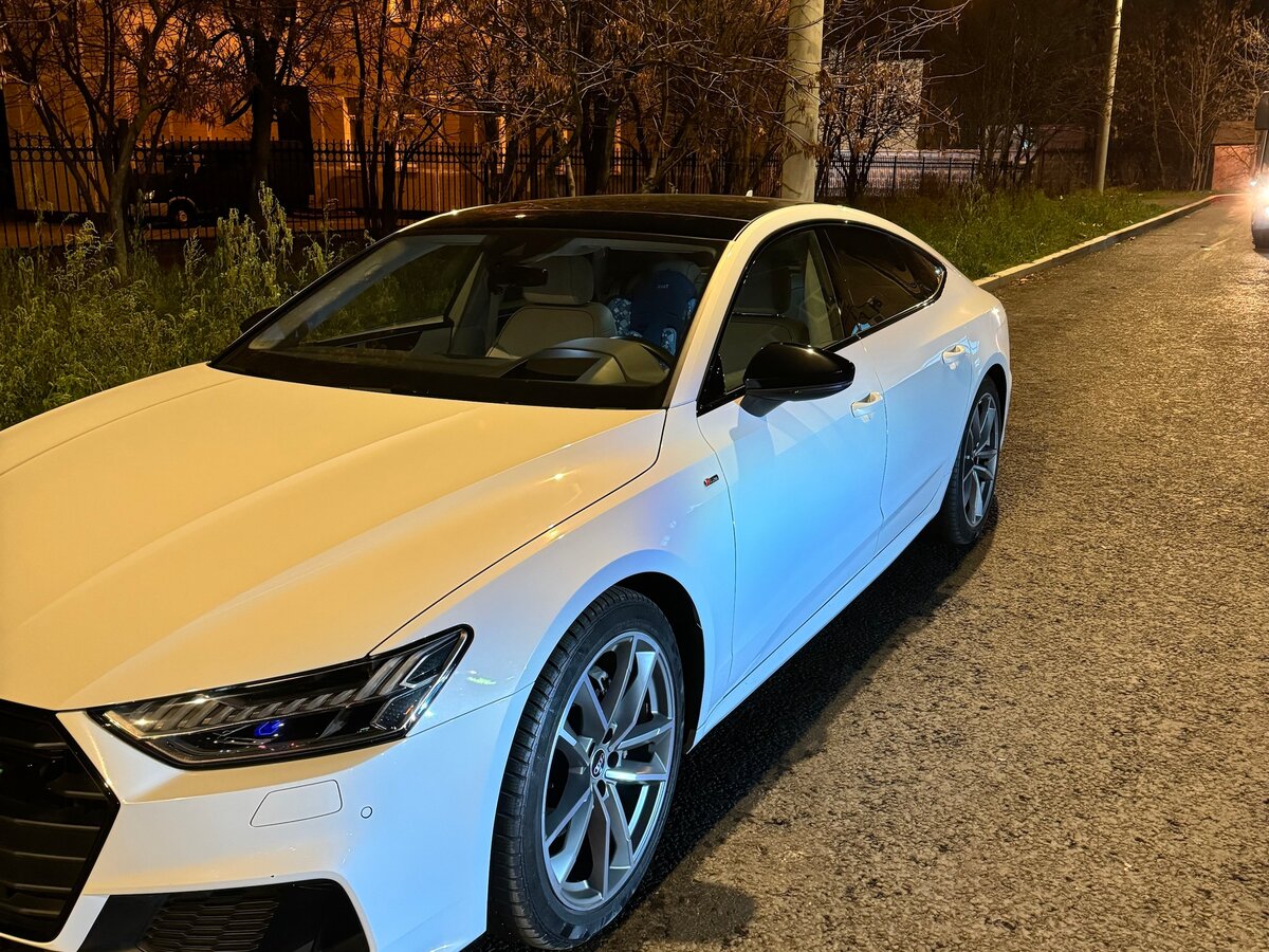 Купить б/у Audi A7 II (4K) 45 TFSI 2.0 AMT (245 л.с.) 4WD бензин робот ...