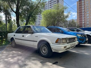1983 Toyota Crown VII (S120), белый, 340000 рублей, вид 1