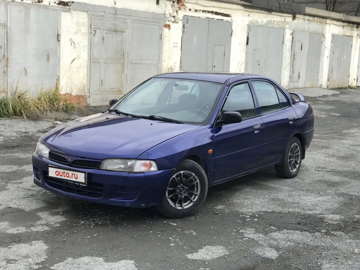 Mitsubishi Lancer 2000 синий