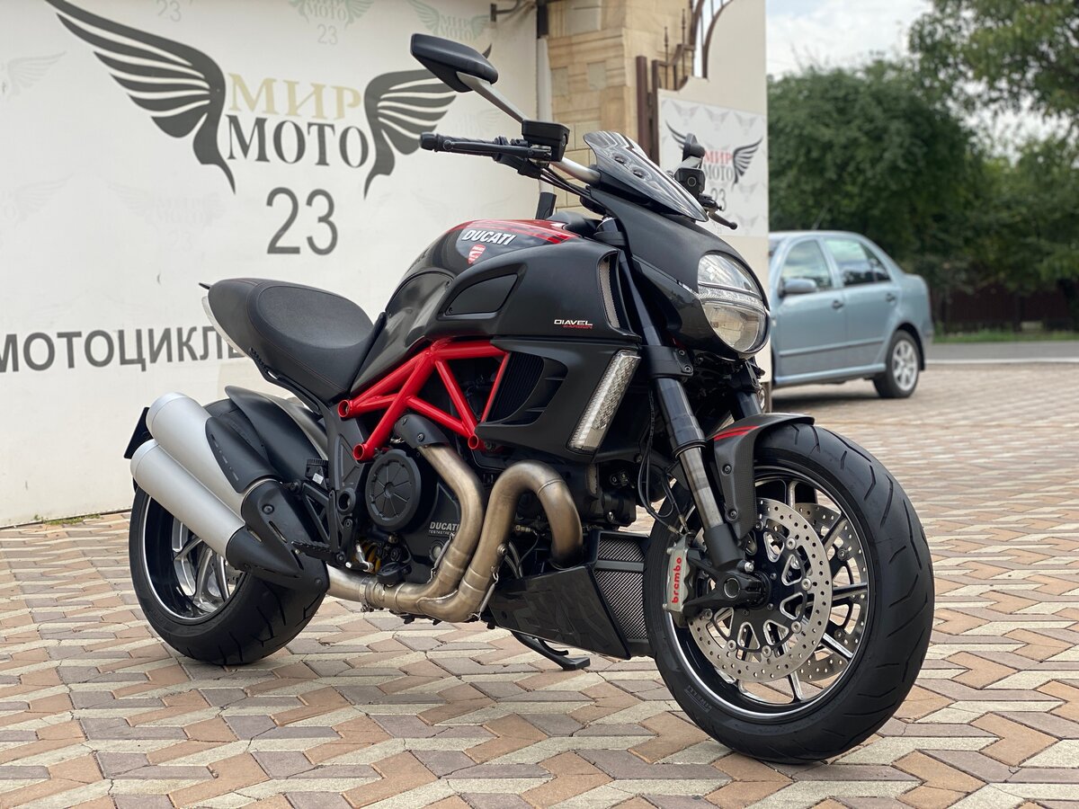 Ducati Diavel Carbon