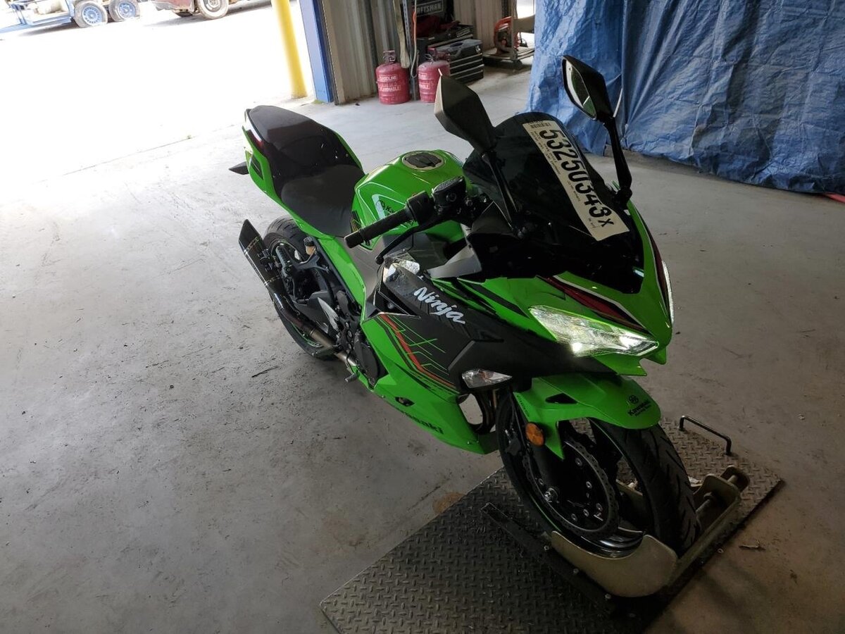 Kawasaki Ninja 400 2022