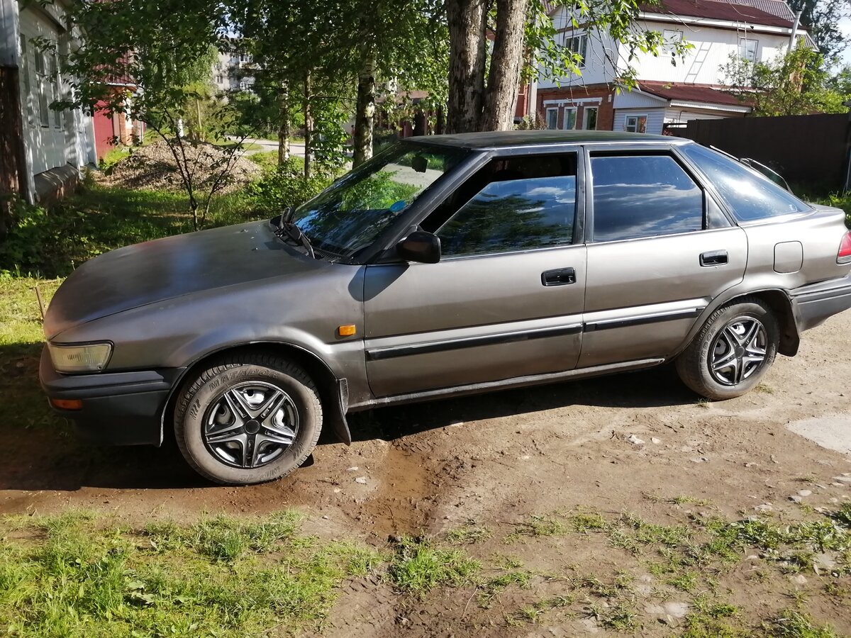 Toyota corolla vi e90