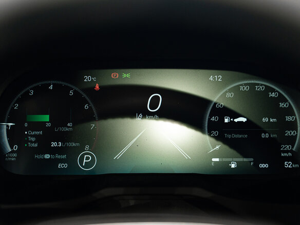 2025 Toyota RAV4 V (XA50), чёрный - вид 30