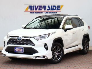 2021 Toyota RAV4 V (XA50), белый, 1989500 рублей, вид 1