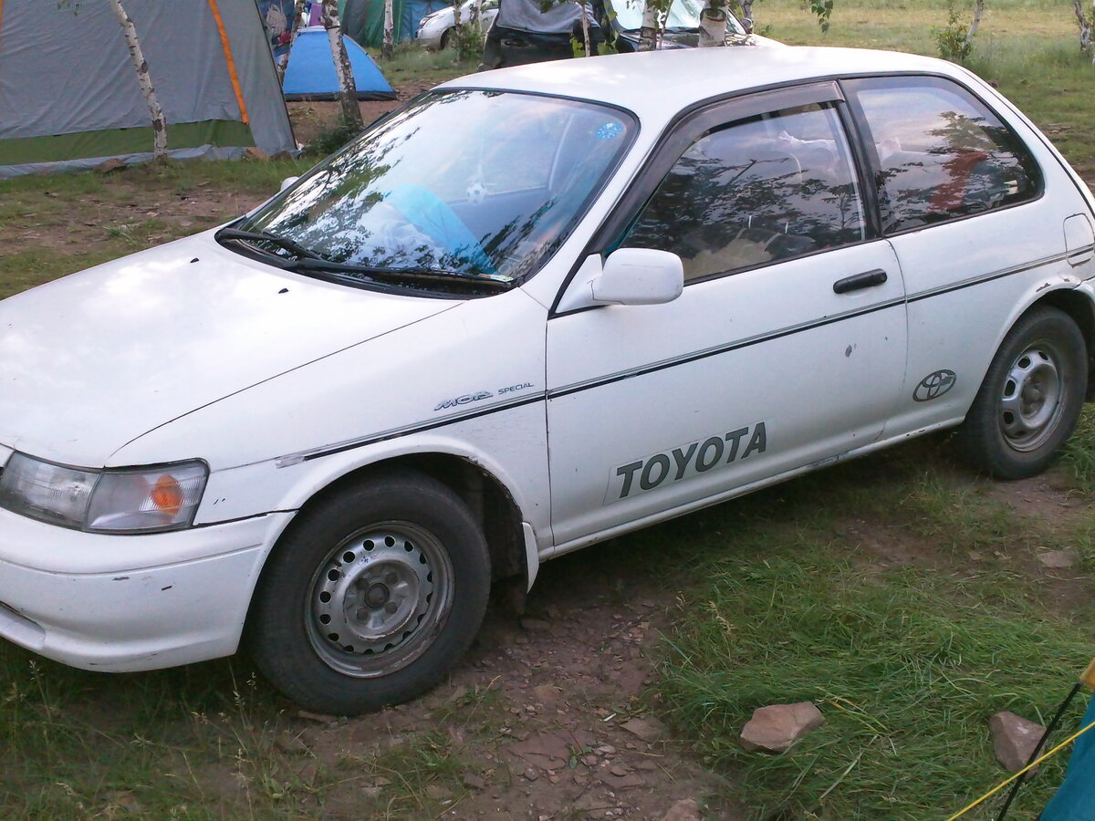 toyota corsa хэтчбек