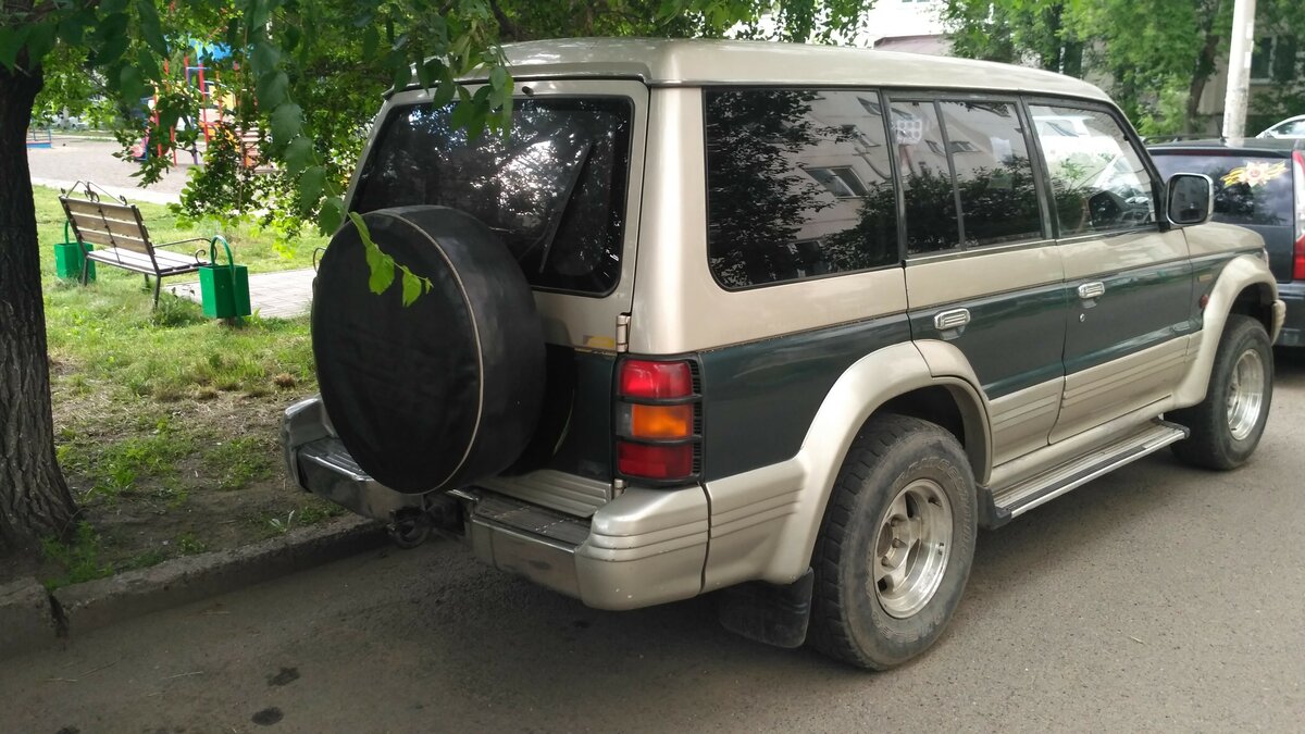 Купить б/у Mitsubishi Pajero II 2.5d AT (99 л.с.) 4WD