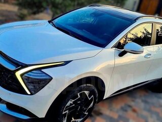 2022 Kia Sportage V, белый, 2500000 рублей, вид 1