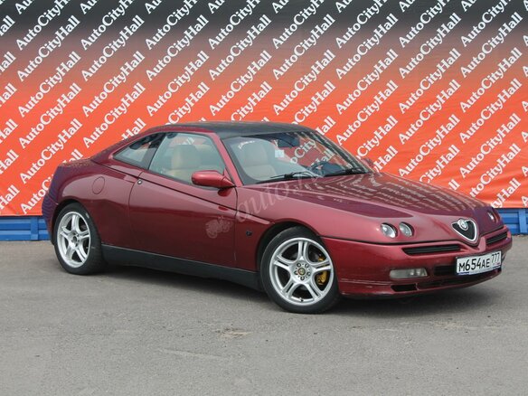 2000 Alfa Romeo GTV, красный - вид 1