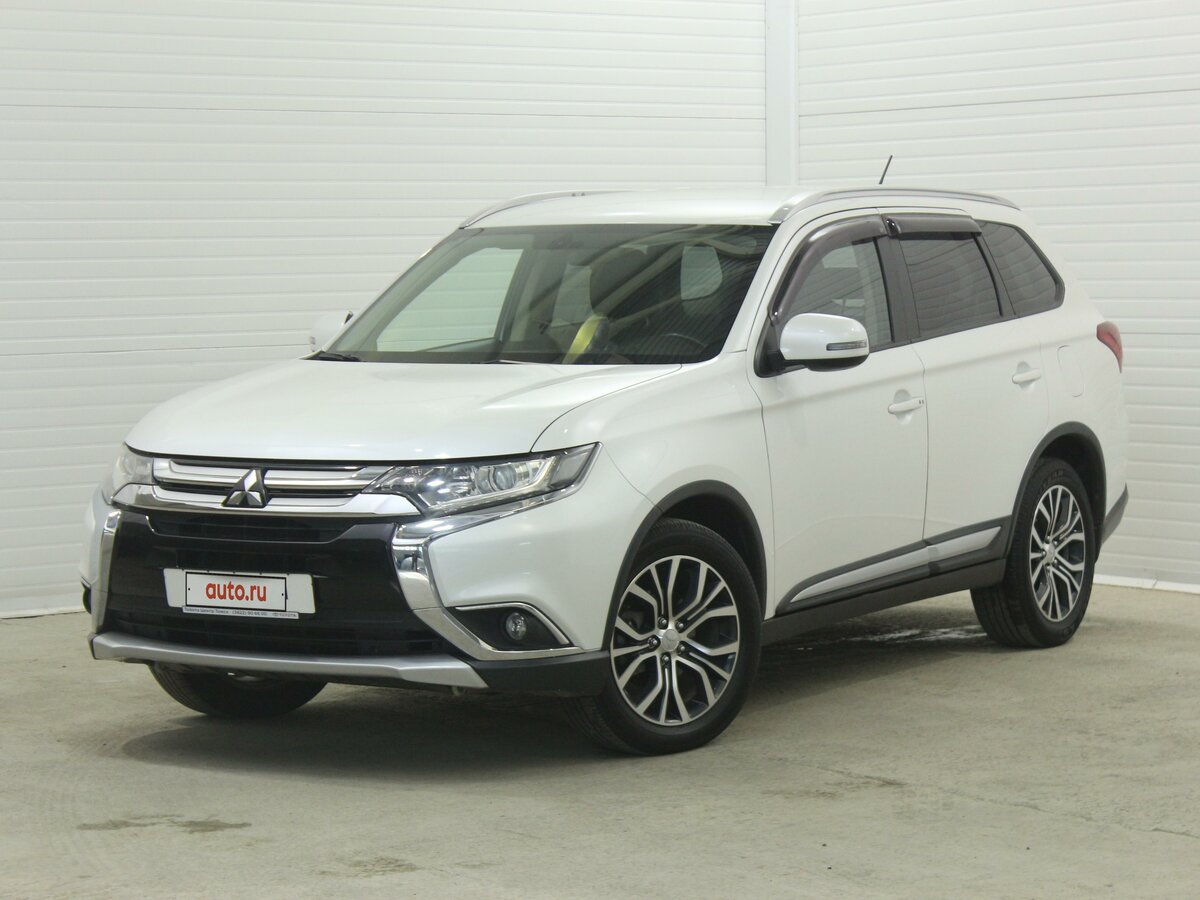 Купить б/у Mitsubishi Outlander III Рестайлинг 2 2.0 CVT (146 л.с.) 4WD ...