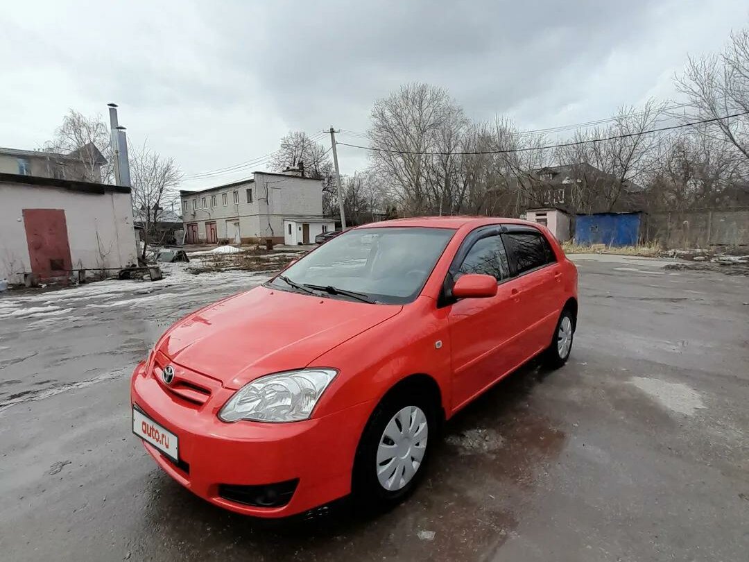 Тойота королла 2005 года