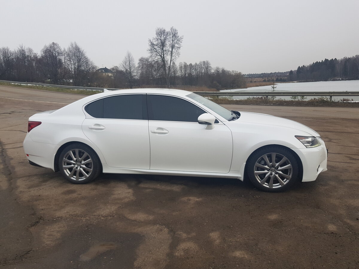 Купить б/у Lexus GS IV 250 2.5 AT (208 л.с.) бензин