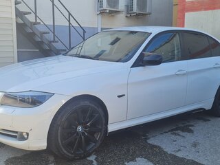 2011 BMW 3 серии 318i V (E90/E91/E92/E93) Рестайлинг, белый, 800000 рублей, вид 1