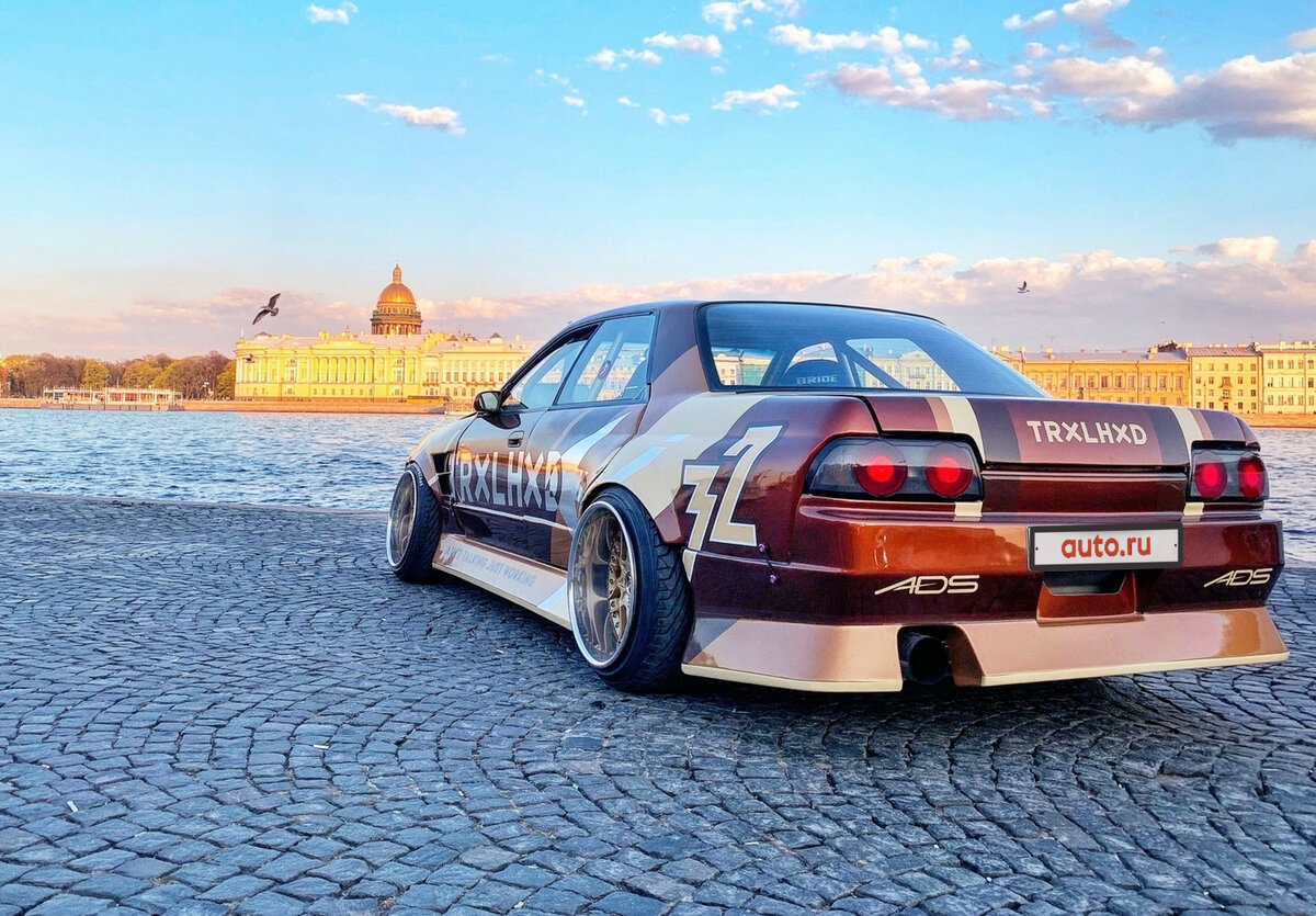 Nissan skyline viii r32