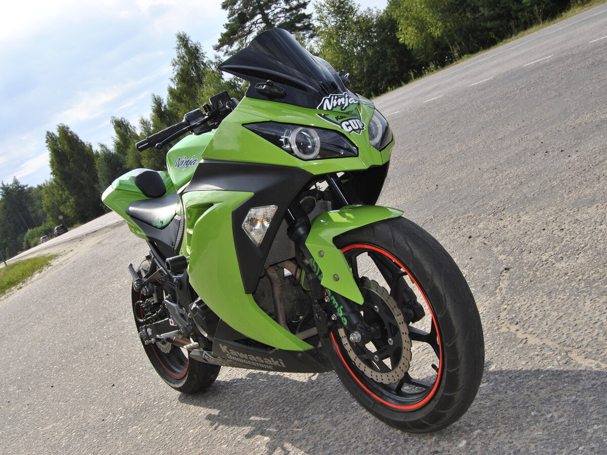 Kawasaki Ninja 300 посадка