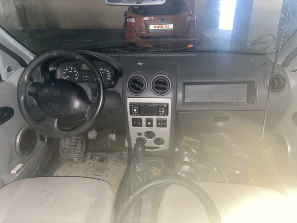 Купить б/у Renault Logan I 1.4 MT (75 л.с.) бензин механика в Люберцах ...