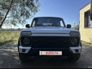 2003 Lada (ВАЗ) 2121 (4x4) I Рестайлинг, белый, 390000 рублей, вид 1