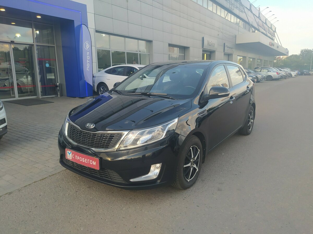 Kia Rio 2013 черная хэтчбек