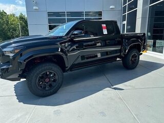 2025 Toyota Tacoma IV, чёрный, 7493828 рублей, вид 1