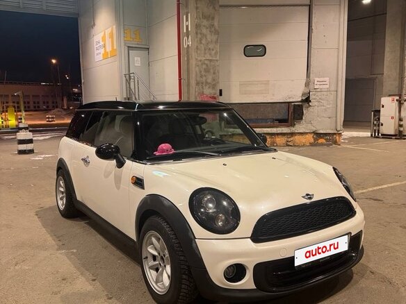 2013 Mini Clubman Cooper I Рестайлинг, белый - вид 2