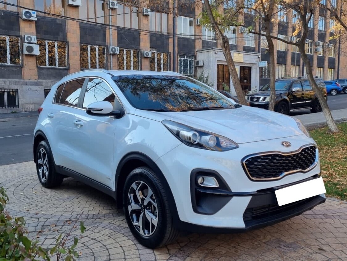 Купить б/у Kia Sportage IV Рестайлинг 2.4 AT (184 л.с.) 4WD бензин ...